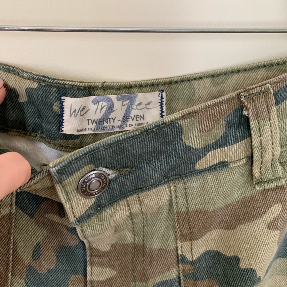 Free People Remy Cropped Camo Pants - Picture 4 of 8